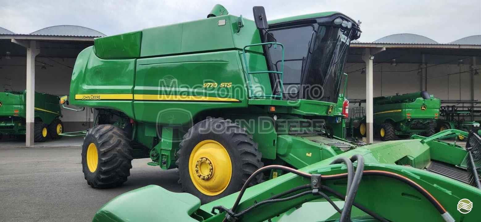 COLHEITADEIRA JOHN DEERE JOHN DEERE 9770 STS MacPonta - John Deere PONTA GROSSA PARANÁ PR